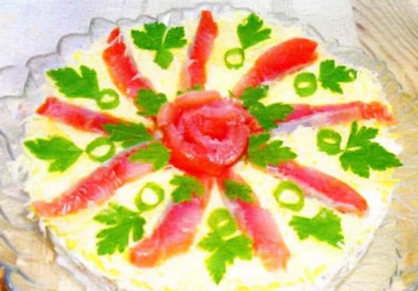Салат с тунцом и форелью рецепт с фото