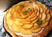 рецепт Яблочный пирог с миндалевим кремом