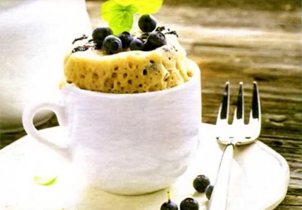 Кекс с черникой в чашке рецепт с фото