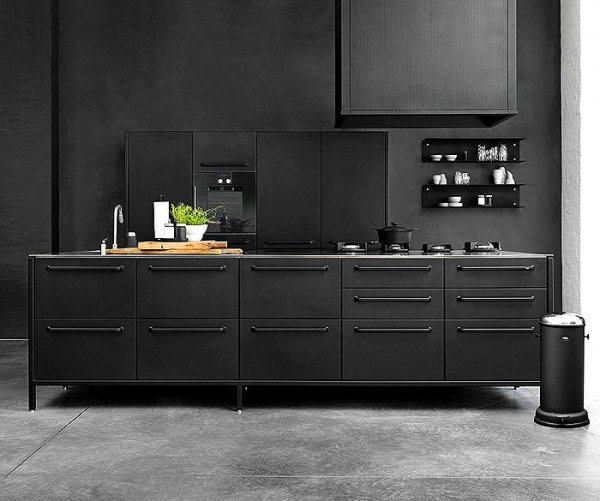 Отличительные черты, плюсы и минусы кухонной мебели черного цвета
